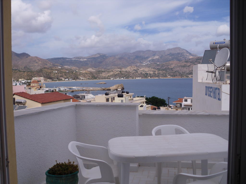 Mertonas Studios Karpathos Exteriör bild